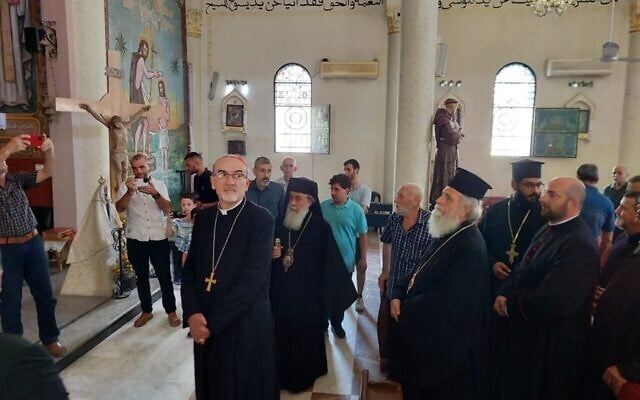 Causando danos estratégicos e morais, Netanyahu permite que outros determinem os laços de Israel com os cristãos.