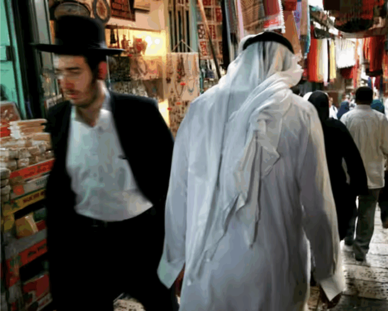 O que a Bíblia diz sobre quem pertence à "terra prometida"? Um estudioso das Escrituras explica.