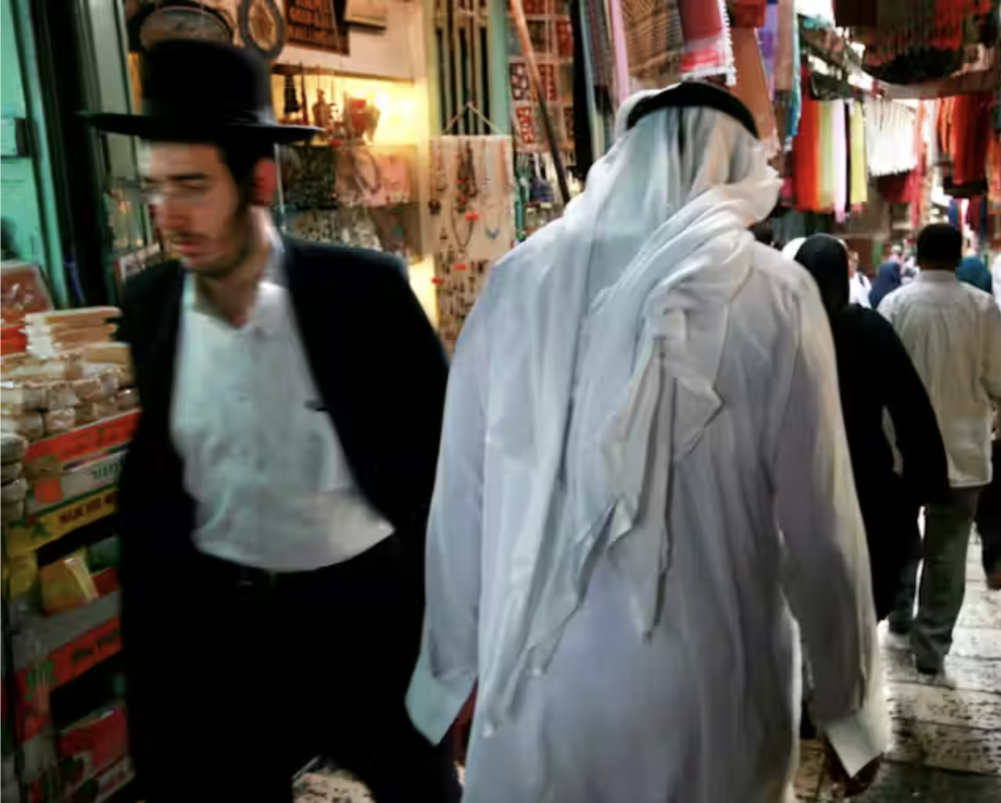 O que a Bíblia diz sobre quem pertence à "terra prometida"? Um estudioso das Escrituras explica.