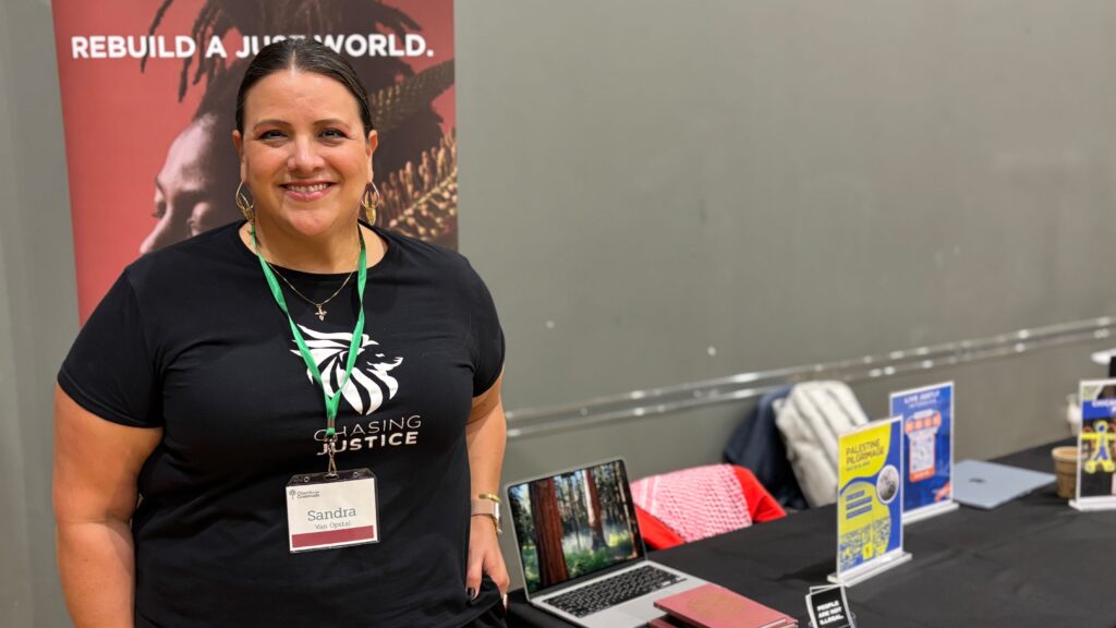 “Deus ama Gaza”: cristãos norte-americanos se reúnem em rara demonstração de solidariedade com a Palestina