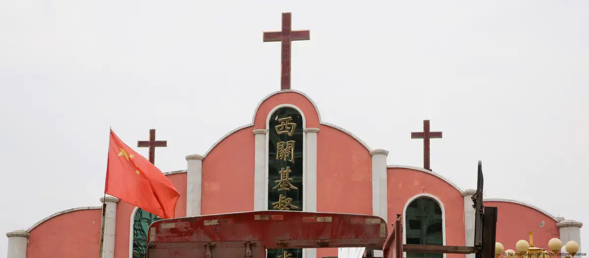 Por que a China voltou a perseguir as “igrejas domésticas” clandestinas?