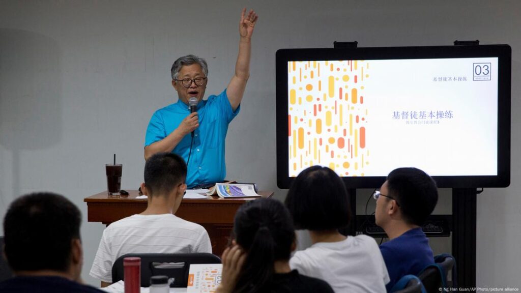 Por que a China voltou a perseguir as “igrejas domésticas” clandestinas?